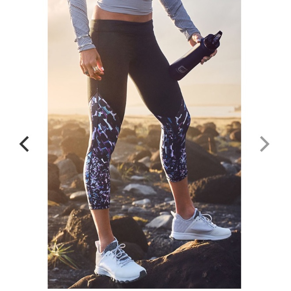 Fabletics Brogan Capri - Picture 3 of 5